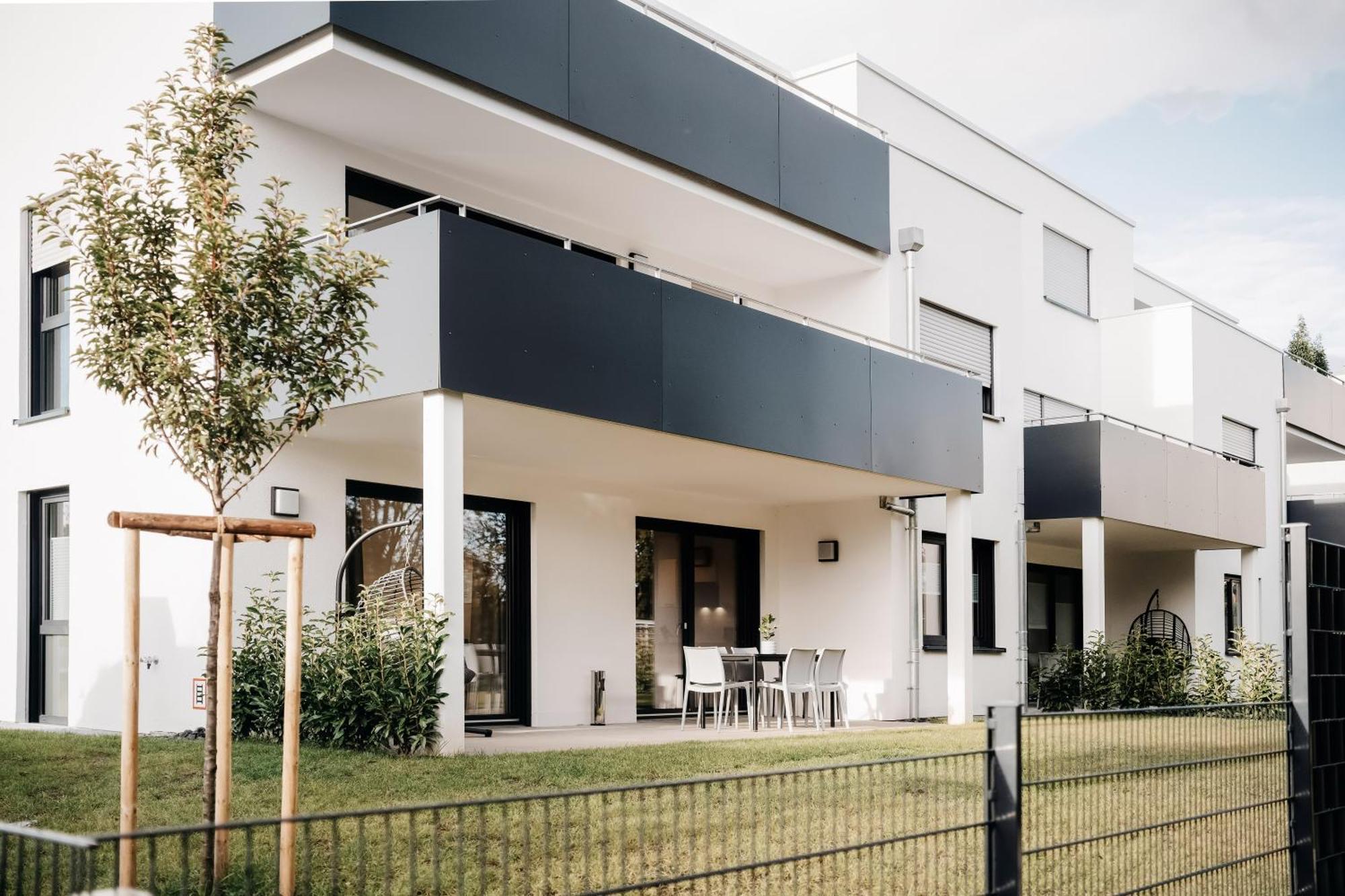 Ferienwohnung Lamiacasa Grande 140Qm Family-Business Groups-Airport-Fair-Uni-Base Stuttgart Exterior foto
